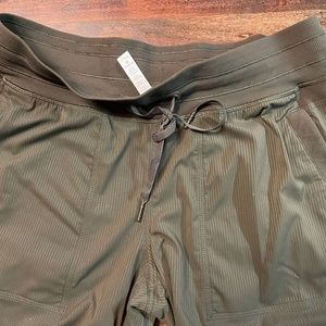 Lululemon Womens Pants Sz12